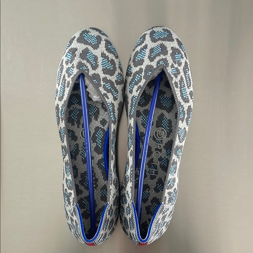 Rothy's Women's Blue and Gray Leopard Flats